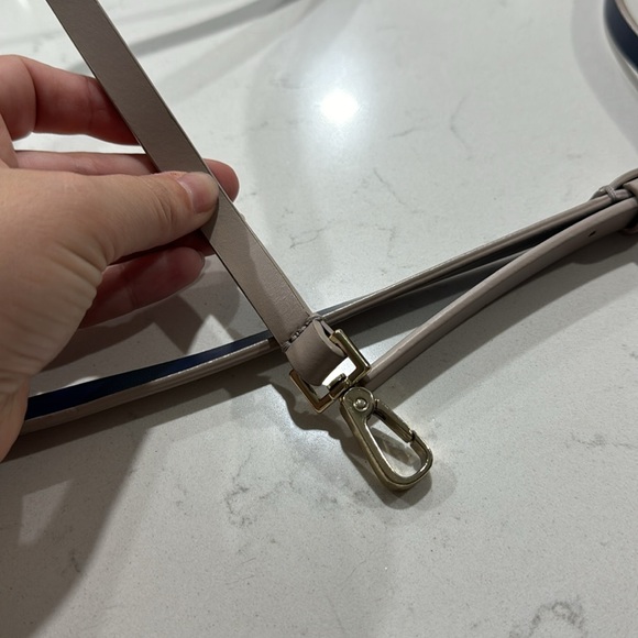 Kate spade purse shoulder strap - Picture 2 of 3